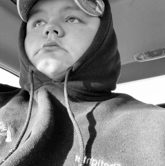 Meet your Posher, Josh - Picture 1 of 1